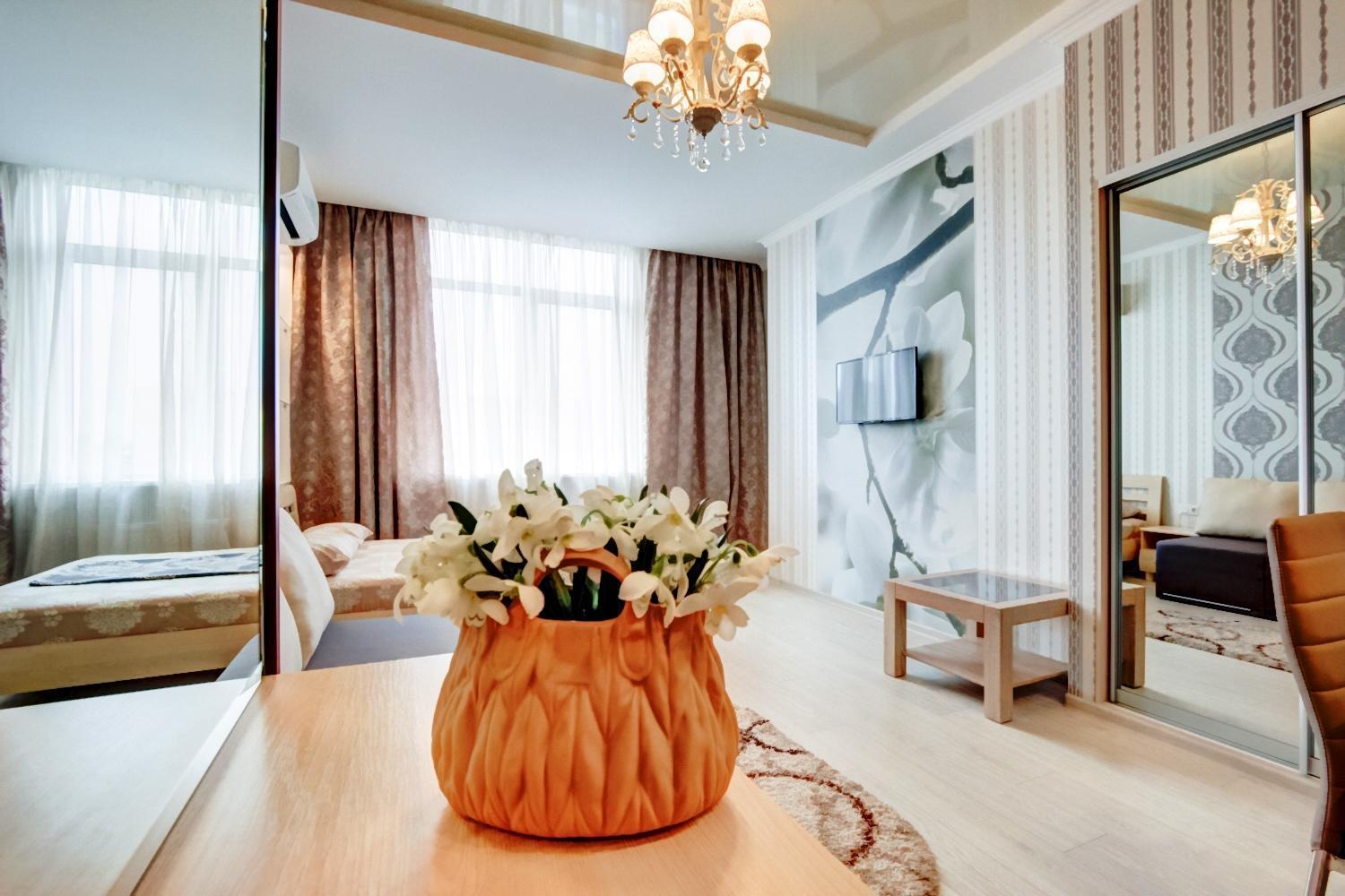 Fransuaza Apartments Odesa Exterior photo
