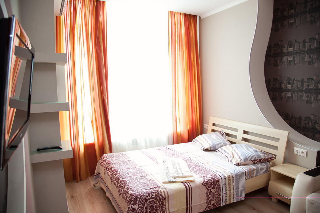 Fransuaza Apartments Odesa Exterior photo