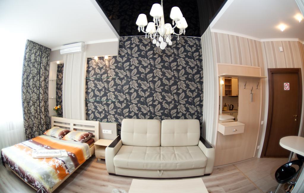 Fransuaza Apartments Odesa Exterior photo